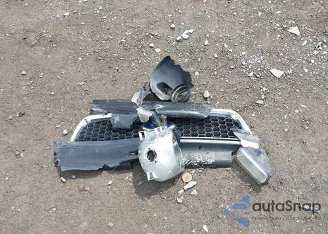 2004 Ford Escape Xlt from USA, damaged, VIN 1FMCU93154DA14738